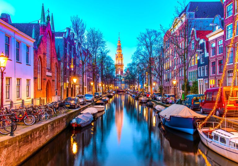 10 Luxury Hotels in Amsterdam